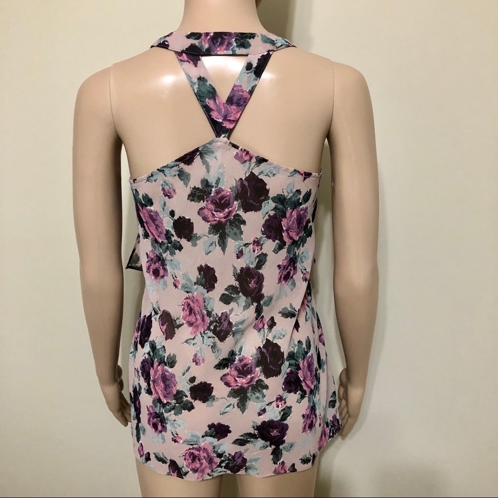 Print Top with Ruffles - Picture 8 of 13